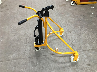手動油桶搬運(yùn)車