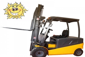 夏季如何正確使用電動(dòng)小型叉車？