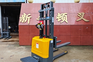 電動(dòng)堆高車也需要辦證上崗？別等被查到了才后悔！